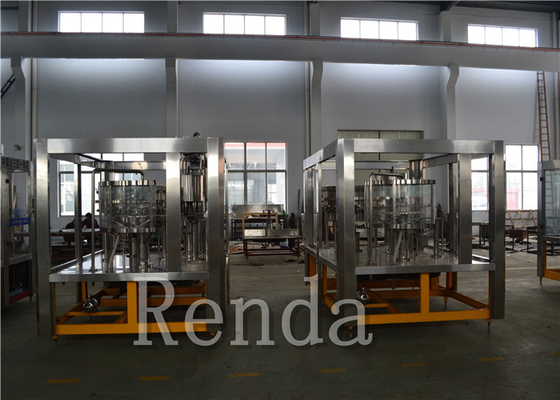 9KW Bottled Water Carbonated Drink Filling Machine 10000 BPH ISO Certification