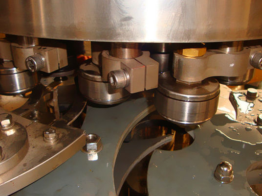 Stainless Steel 5KW Liquid Water Bottle Filling Machine 15000BPH for Mineral Water Line