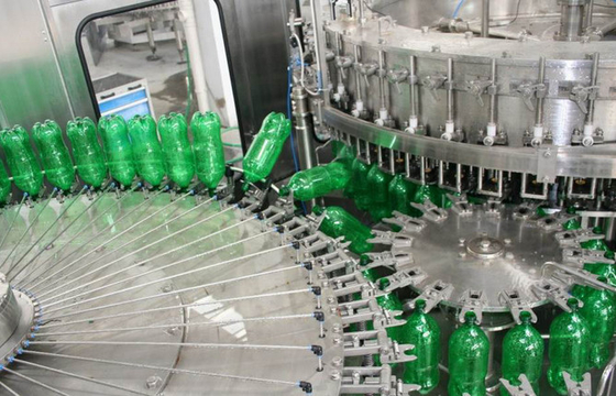 Mesin Pengisian Soda Otomatis Pengisian Minuman Ringan Berkarbonasi Sertifikat CE
